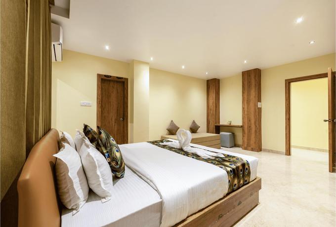 Hotel room at Mayur Hotel Guwahati