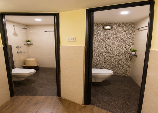 <p>Ideal for families, this suite offers a spacious setting with comfortable sleeping arrangements and a peaceful atmosphere for a relaxing stay.</p>